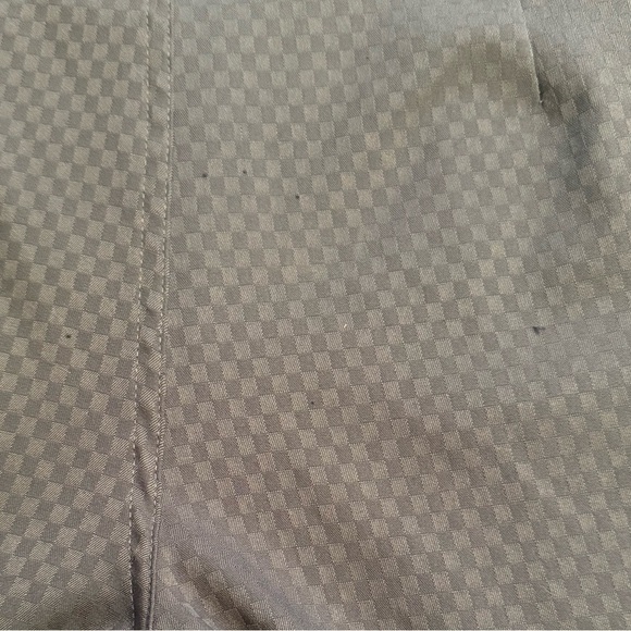 Vans Boys Gray Checkered Cargo Shorts. Size 18 - Picture 6 of 6